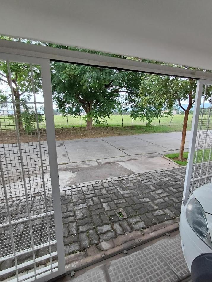 Appartamento Aeropuerto A 5' Y Ruta Del Vino A 100 Mts Salta Esterno foto